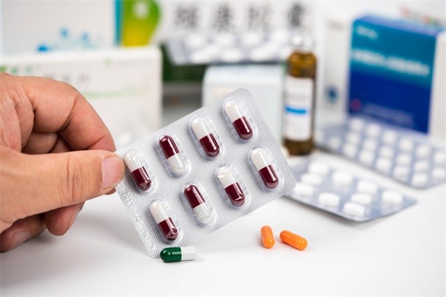 吃药、药物、药片、降压药-康兴医疗器械官网