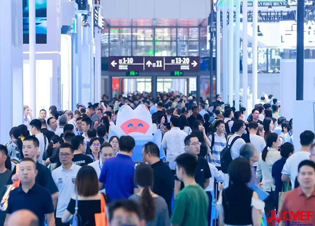 拥挤、展会、热闹-康兴医疗器械官网